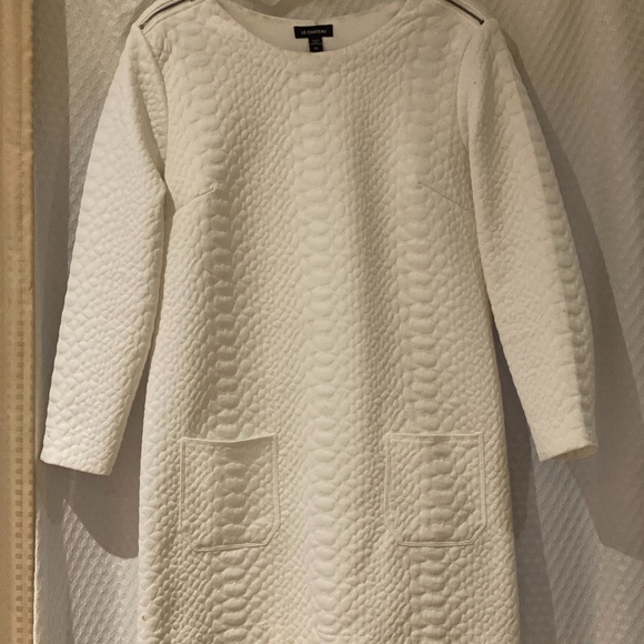 Dresses - Picture 5 of 5